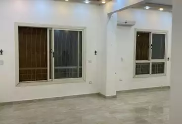 عقارات للبيع - 1 غرف - بالدور 0