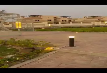 توين هاوس للبيع - 4 غرف