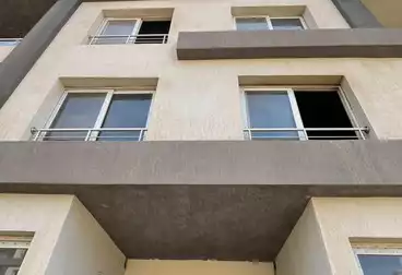 Apartment with Garden For sale - 3 rooms - floor 0