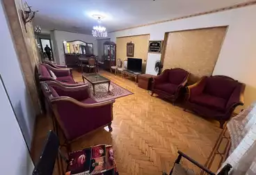 Furnished Apartment For rent - 3 rooms - floor 8