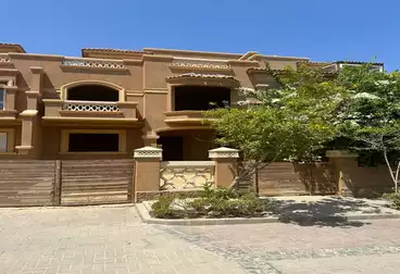 تاون هاوس للبيع - 4 غرف