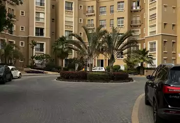 شقق مفروشة للبيع - 2 غرف - بالدور 2