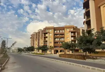 شقق للبيع - 3 غرف - بالدور 0