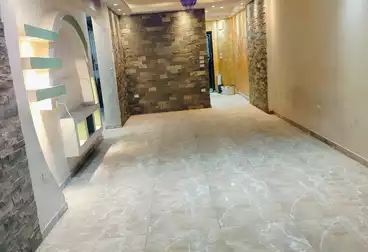 Apartments For sale - 3 rooms - floor 1