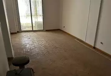 Furnished Apartment For sale - 3 rooms - floor 6