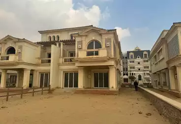 Garden Villa For sale - 6 rooms