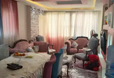 شقق للبيع - 3 غرف - بالدور 8