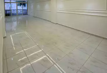 Apartments For sale - 3 rooms - floor 1