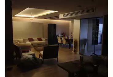 Penthouse For sale - 4 rooms - floor 4