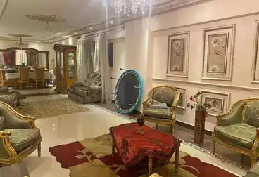 شقق للبيع - 3 غرف - بالدور 8