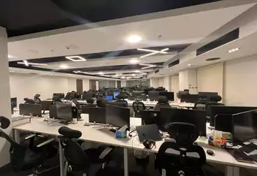 مبنى إداري للإيجار