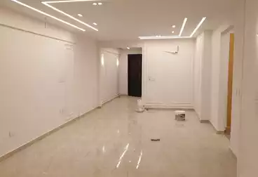 Apartments For rent - 3 rooms - floor 11