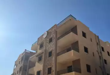 Apartments For sale - 3 rooms - floor 1