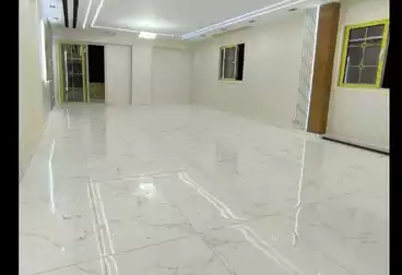 Apartments For sale - 3 rooms - floor 1