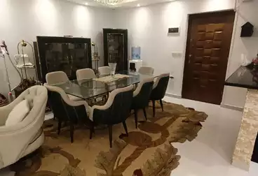 شقق للبيع - 2 غرف - بالدور 8