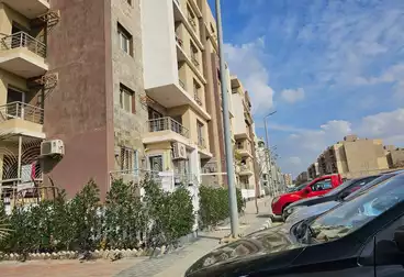 Apartments For sale - 3 rooms - floor 1