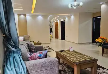 Furnished Apartment For sale - 3 rooms - floor 12