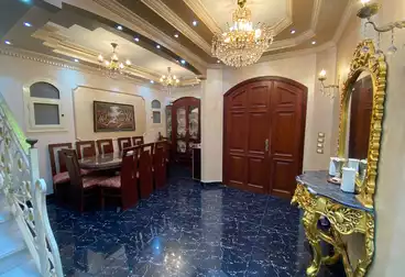 فيلا منفصلة للبيع - 6 غرف