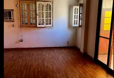 Apartments For sale - 2 rooms - floor 5