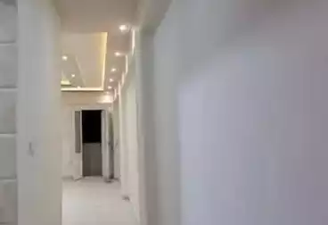 Apartments For sale - 2 rooms - floor 6