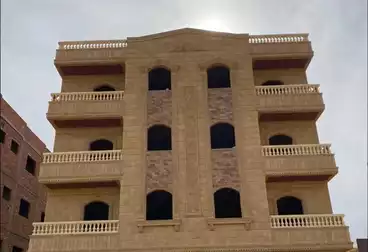 Apartments For sale - 3 rooms - floor 1