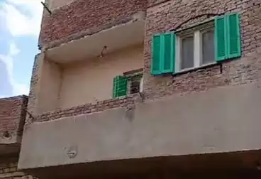 Building For sale - 9 rooms
