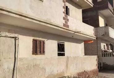 Building For sale - 3 rooms