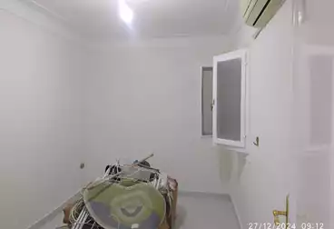 Apartments For sale - 2 rooms - floor 5