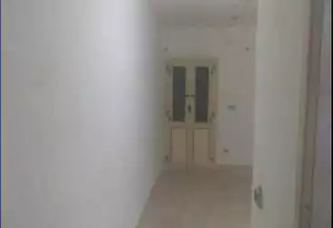 Apartments For sale - 2 rooms - floor 5