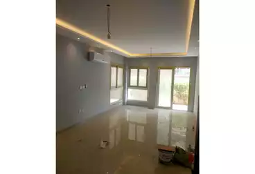 Apartment with Garden For sale - 3 rooms - floor 0