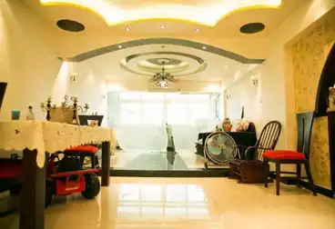 Apartments For sale - 3 rooms - floor 1