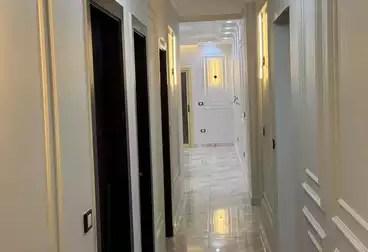 Apartments For sale - 3 rooms - floor 2