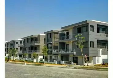 Town House For sale - 4 rooms - floor 0