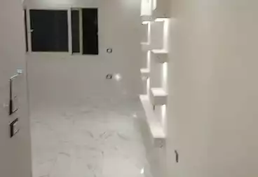 Apartments For sale - 2 rooms - floor 1