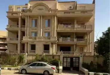شقق للبيع - 3 غرف - بالدور 0