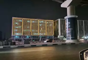 إداري للبيع - 3 غرف - بالدور 2