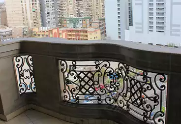 Apartments For sale - 3 rooms - floor 10