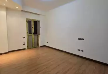 Apartments For sale - 3 rooms - floor 8