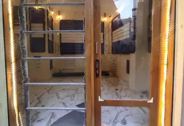 Commercial For sale - floor 0