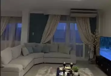 Furnished Apartment For rent - 3 rooms - floor 8