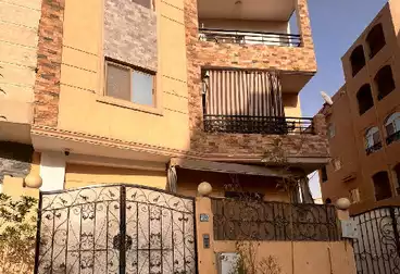 Apartments For sale - 2 rooms - floor 1