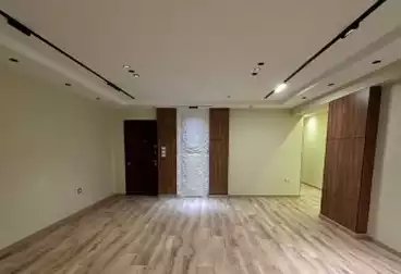 Apartments For sale - 3 rooms - floor 4