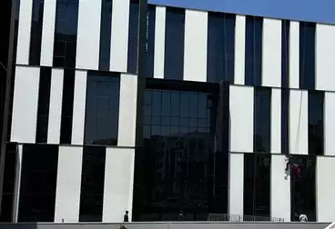 Administrative For rent - 4 rooms - floor 5