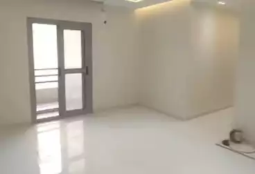 شقق للإيجار - 3 غرف - بالدور 1
