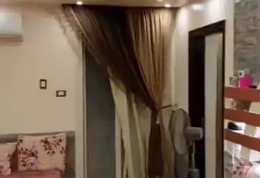 شقق مفروشة للبيع - 2 غرف - بالدور 1