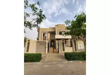 Villas For sale - 6 rooms