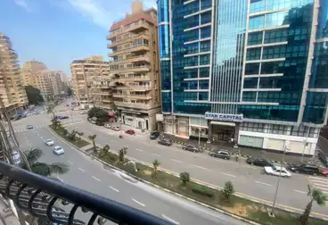 Apartments For sale - 3 rooms - floor 5
