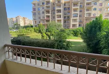 Apartments For sale - 3 rooms - floor 1