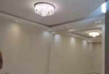 Apartments For sale - 2 rooms - floor 5