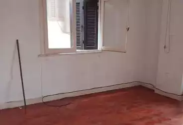 Apartments For sale - 3 rooms - floor 1